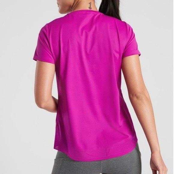 Athleta Fuchsia Pink Cadence Tee Short Sleeve Women's Workout Top Size XS EUC - Picture 2 of 12